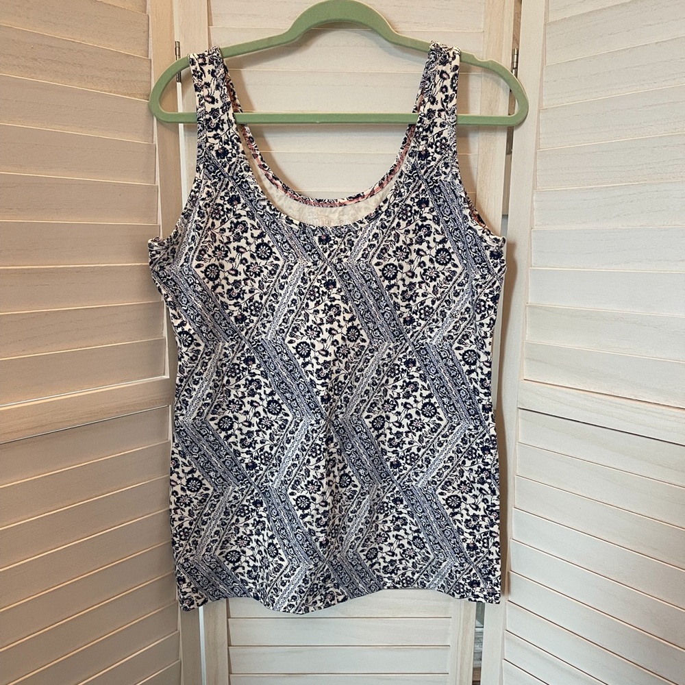 Maurices floral tank size XL
